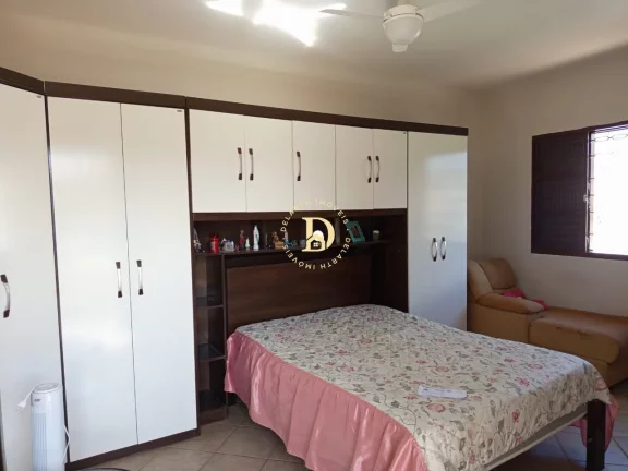 Imagem Sobrado em Caraguatatuba - Indaiá - 3 dormitórios (1 suíte) - 212m²