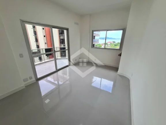 Imagem Apartamento de 4 Quartos para Venda em Copacabana com 185 m²