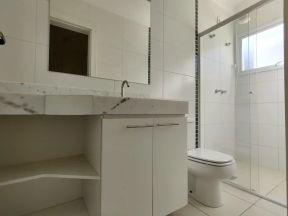 Imagem Casa em condomínio à venda em Vinhedo-SP, Condomínio Recanto dos Paturis: 3 quartos, 3 suítes, 2 salas, 4 banheiros, 4 vagas, 200 m². Imagem Casa em condomínio à venda em Vinhedo-SP, Condomínio Recanto dos Paturis: 3 quartos, 3 suítes, 2 salas, 4 banheiros, 4 vagas, 200 m².
