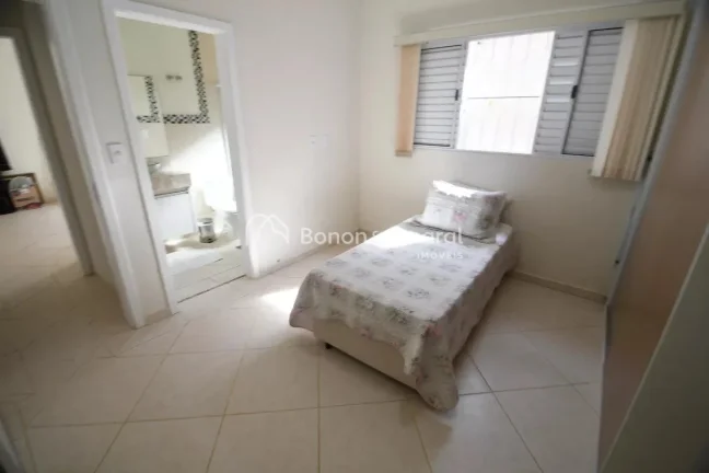 Imagem Esta casa é uma excelente opção para quem busca conforto e funcionalidade. Com três quartos, sen...
