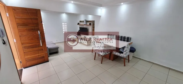 Imagem Venda sobrado em Vila Prudente, SP: 230m², 3 dorms, 1 suíte, 2 banheiros. Oportunidade imperdível por R$ 900 mil!