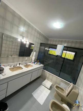 Imagem Casa térrea com 3 suítes em condomínio à venda em Jordanésia - Cajamar/SP