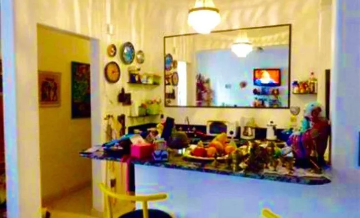 Imagem APARTAMENTO TIPO CASA XAVIER DA SILVEIRA PREDIO ANTIGO A DECOR,VAGA.