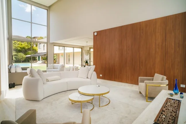 Imagem MANSÃO no Tamboré 3 MOBILIADA - 1.180m²