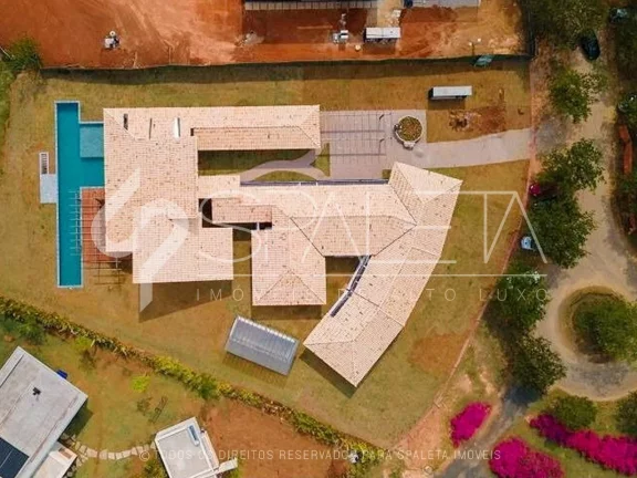 Imagem Lindíssima mansão tropical em fase avançada de construção à venda na Fazenda Boa Vista