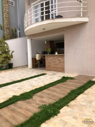Imagem Casa à venda em Condomínio no Bairro do Caxambu em Jundiaí