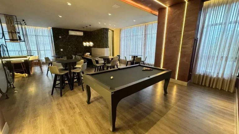 Imagem Apartamento com 3 suítes e 2 vagas de garagem em - Meia Praia, Itapema/SC