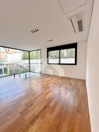 Imagem Casa de Condomínio em Alphaville - Santana de Parnaíba