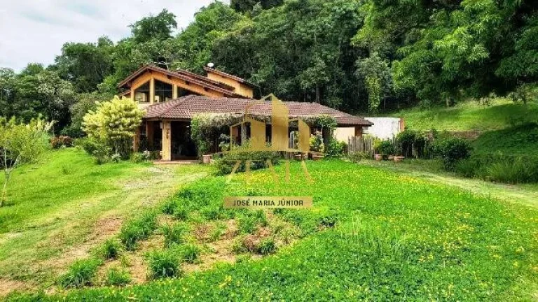 Imagem Sítio com 42000 m2, 06 suites, Piscina, Lago, Adega, Báia, Casa caseiro