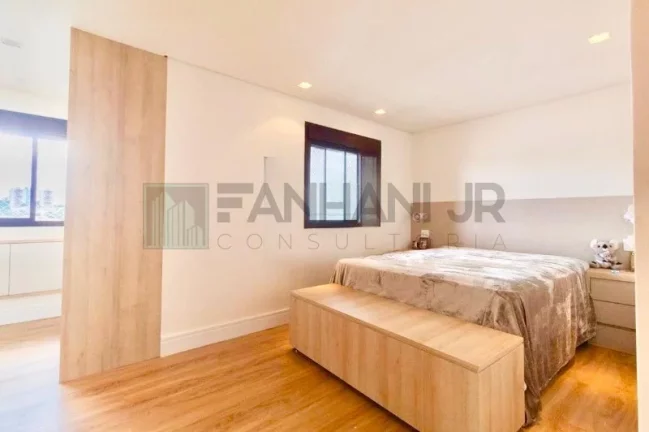 Imagem Apartamento de luxo na Vila Progredior, São Paulo-SP: 2 quartos, 2 suítes, 3 salas e 3 vagas de garagem.