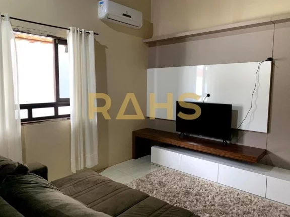 Imagem Linda casa semi-mobiliada e climatizada com 1 suíte, 2 quartos, 2 vagas de garagem e completa área...