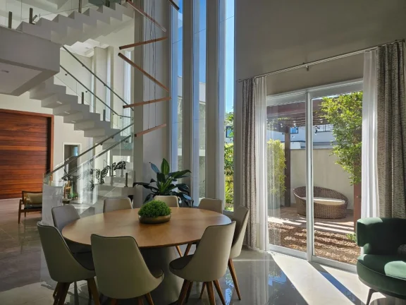 Imagem Luxuosa casa à venda na Riviera de São Lourenço, Módulo 17: 6 quartos, 6 suítes, 3 salas, 4 vagas 556m² de área