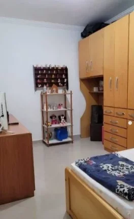 Imagem Casa à venda com 4 dorms e 4 vagas - Campo Grande