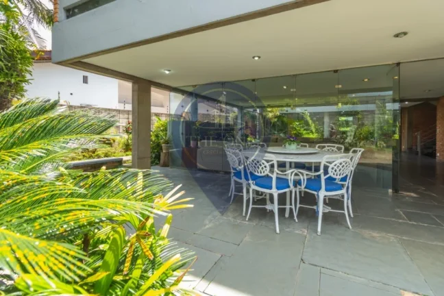 Imagem Imperdível Casa à Venda na Vila Ida, São Paulo-SP: 3 Quartos, 1 Suíte, 2 Salas, 3 Banheiros, 4 Vagas, 311 m². Venha Conferir!