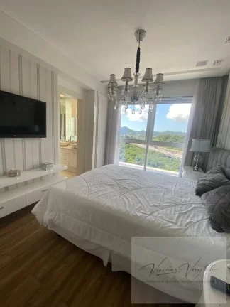 Imagem Apartamento 4 ou + dormitórios para Venda em Balneário Camboriú / SC no bairro Centro