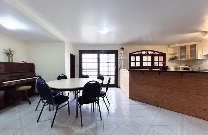 Imagem Sobrado 3 Quartos a venda no Boa Vista – Curitiba