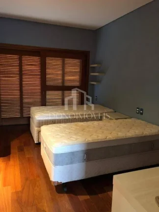 Imagem Chácara em Condomínio em Socorro/SP | 750 m² Construídos | 3 Suítes |