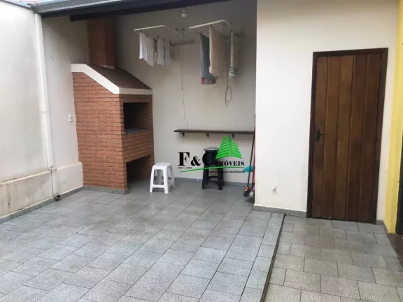 Imagem Casa para Venda em Limeira, Vila Paulista, 3 dormitórios, 1 suíte, 2 banheiros, 5 vagas