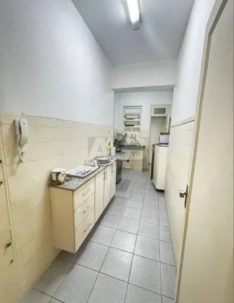 Imagem Apartamento à venda em Copacabana, 3 quartos + Dependência, 95m2.