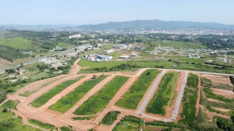 Imagem Terreno no condmínio Serras de Atibaia no bairro Tanque