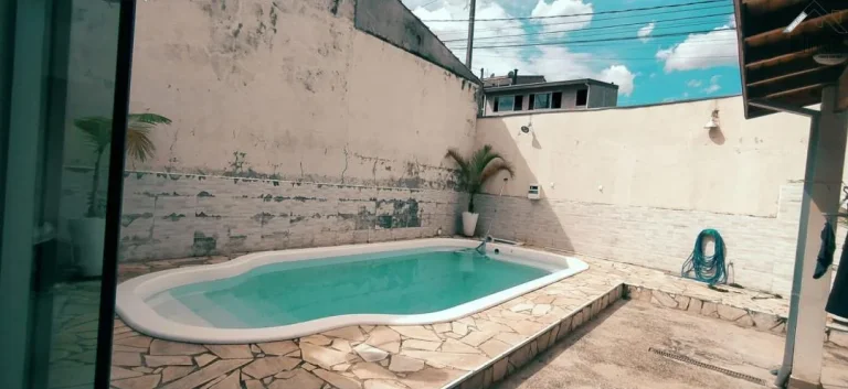 Imagem Alugo casa no Vila das Flores