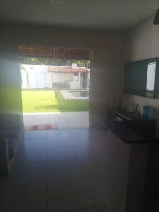 Imagem Casa à venda no Mosqueiro: 2 quartos, suíte, 4 vagas de garagem - Imperdível