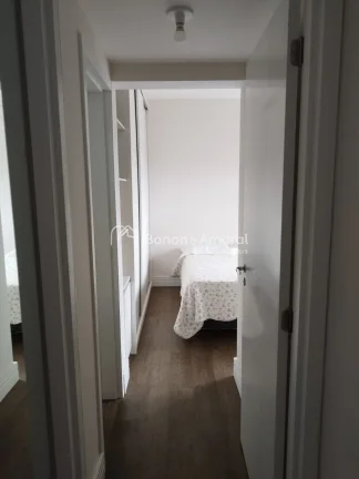Imagem Lindo apartamento com 3 quartos sendo 1 suíte. A sala ampla, banheiros com box de vidro. Sacada gou...