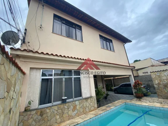 Imagem Casa com 5 dormitórios à venda por R$ 550.000,00 - Patronato - São Gonçalo/RJ