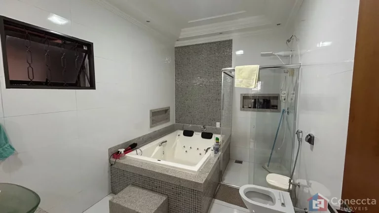Imagem Casa de Alto Padrão à Venda no Jardim Califórnia – 3 Quartos, Suíte e Espaço Gourmet – Patos de Minas
