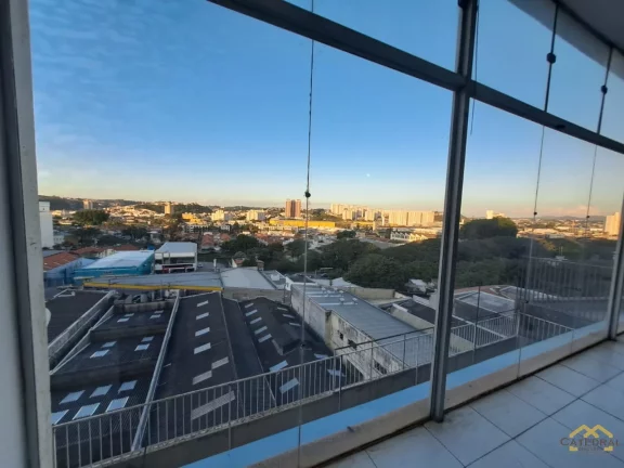 Imagem Sala comercial com 500m² e 6 vagas cobertas no Centro de Jundiaí