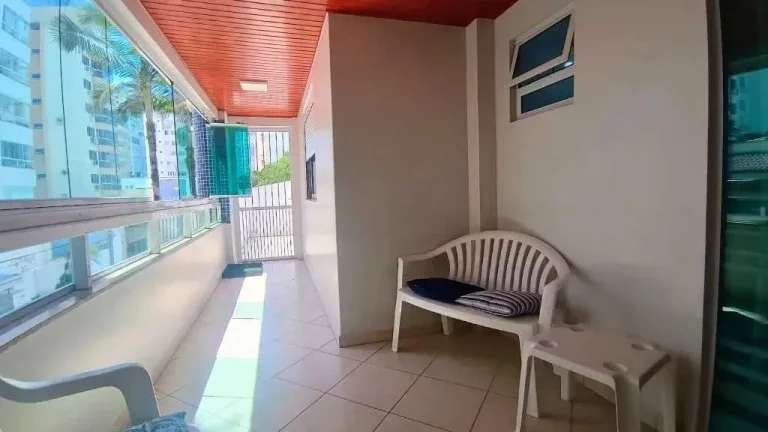 Imagem Apartamento diferenciado com 2 suítes e 2 vagas de garagem em Balneário Camboriú