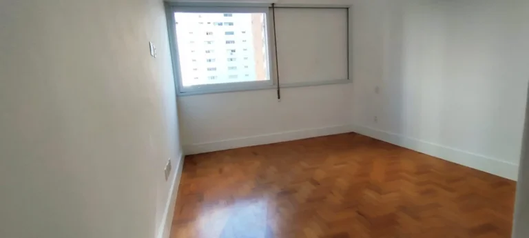 Imagem Apartamento 144 M², 3Q, 1 Suíte, 3º opcional, todo reformado, sala e cozinha gourmet integrados com forno e cooktop, academia, playground, ar split.