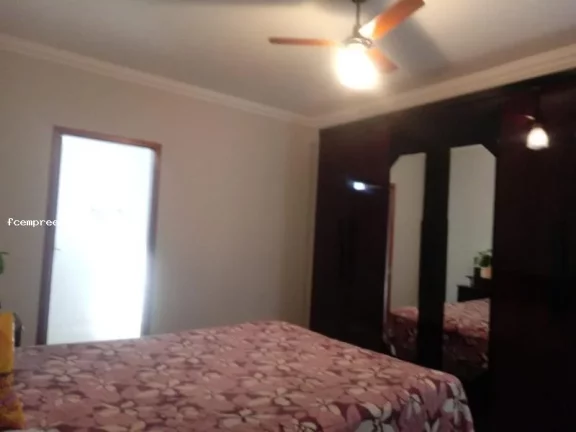 Imagem Casa para Venda em Limeira, Jardim Santa Eulália, 2 dormitórios, 2 suítes, 1 banheiro, 1 vaga