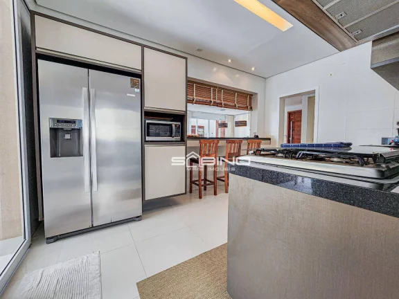 Imagem Belíssima casa à venda na Riviera de São Lourenço - Bertioga SP | 5 Dormitórios | 5 Suítes | 390 m² de área útil.