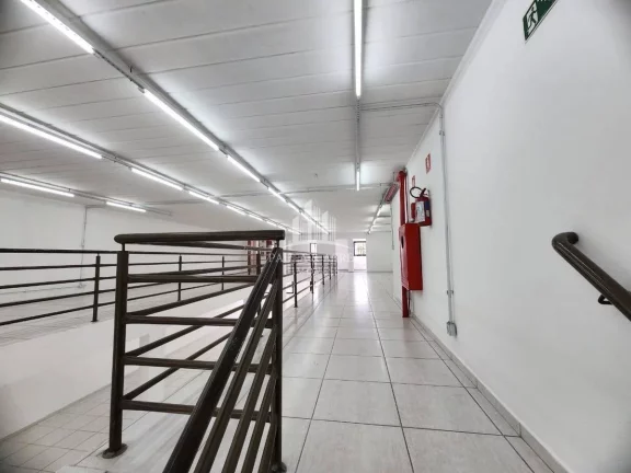 Imagem Prédio Comercial venda ou Locação Com 4 Níveis, Elevador 450kg, Terreno 308m², 890m² Construídos, 10 Vagas no Subsolo no Jardim Esperança, Mauá-SP