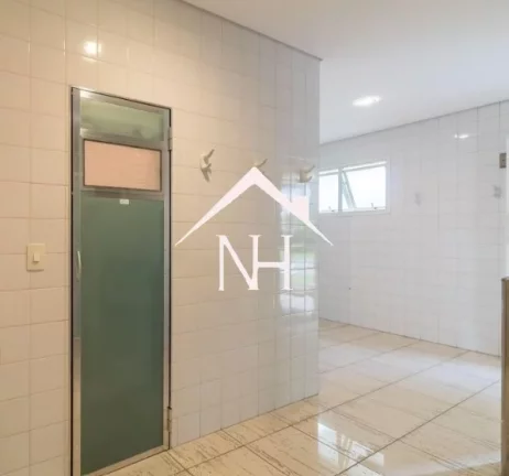 Imagem Apartamento de 200m c/ lareira, 3 suítes (1 master c/ varanda, closet e banheira),4 vagas c/ depósito,piscina,playground,academia,salão de festa,sauna
