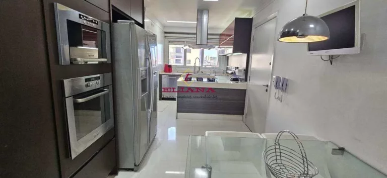 Imagem Apartamento em São Paulo, Vila Romana, com 4 quartos, 206m²