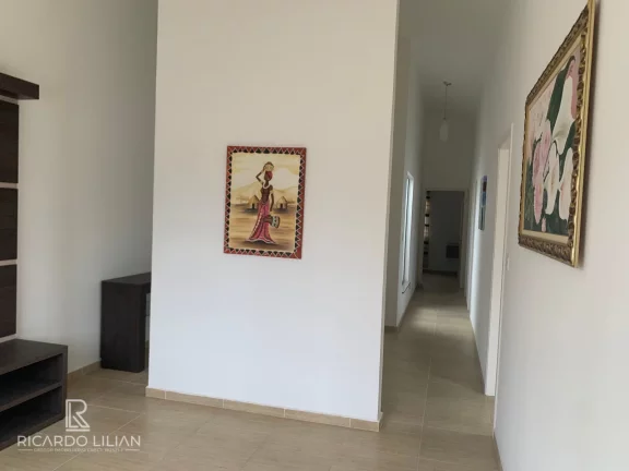 Imagem "Seu Novo Lar em Bom Jesus dos Perdões: Casa de condominio com 3 Quartos e Jardim de Inverno!"
