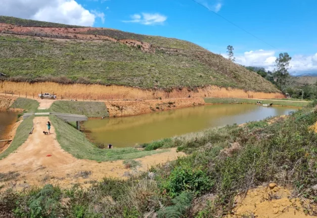 Imagem Terreno 14 Alqueires, Cachoeira, 03 Casas, Lago, Vista para a Pedra Azul, Aracê - ES