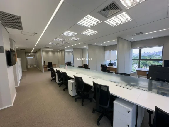 Imagem Conjunto comercial com 130m2 em Moema