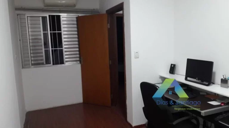 Imagem Sobrado ACLIMAÇÃO 204 metros, 3 dormitórios, sala 2 ambientes, 2 vagas.
