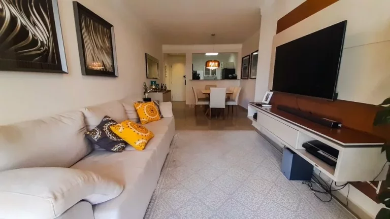 Imagem Pitangueiras - Próximo ao mar - 120 m² úteis - 2 vagas - Excelente localização.