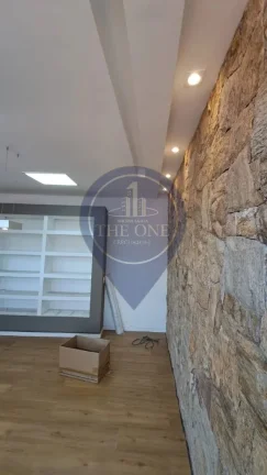 Imagem Casa comercial com 377m², 4 vagas localizado no bairro Sumaré, São Paulo-SP!