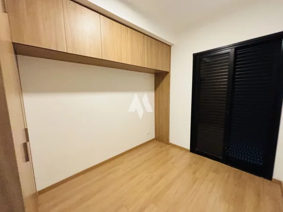 Imagem Apartamento à Venda com 2 dormitórios e vaga demarcada em José Menino, Santos/SP