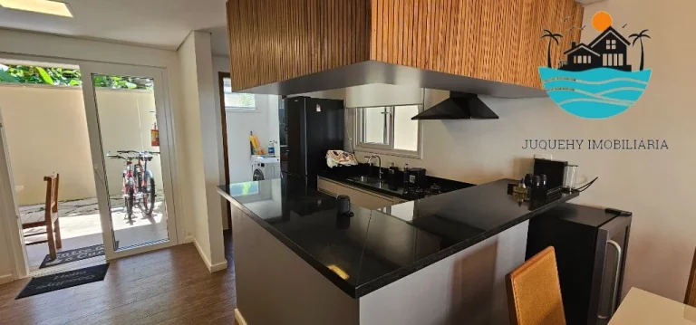 Imagem Casa a venda, aluguel anual em Juquehy, 3 suítes, piscina, churrasqueira, 2 vagas, 8 pessoas, 147m² de área construída | Juquehy Imobiliária