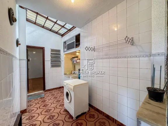 Imagem Casa à venda, 90 m² por R$ 400.000,00 - Barra do Imbuí - Teresópolis/RJ