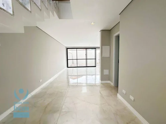 Imagem Maravilhoso Sobrado com 3 dormitórios à venda, 195 m² por R$ 990.000 - Capão da Imbuia - Curitiba/PR