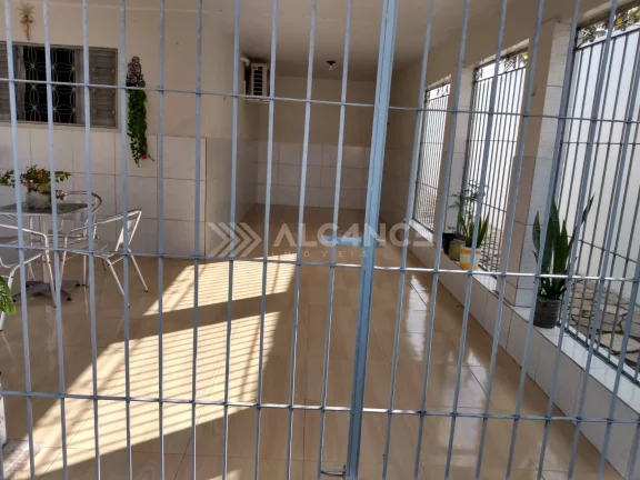 Imagem Casa - 3 Quartos - 1 Suíte - Centro, Lucena/PB