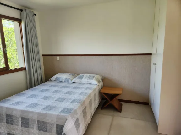 Imagem Casa em condomínio à venda na Praia do Forte em Mata de São João-BA