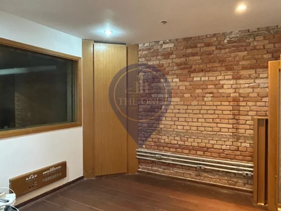 Imagem Imperdível! Casa à venda na Vila Mariana, São Paulo-SP, com 8 quartos, 1 suíte, 3 banheiros, 2 vagas de garagem e 200m².